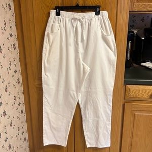 Women’s white uniform pants XL